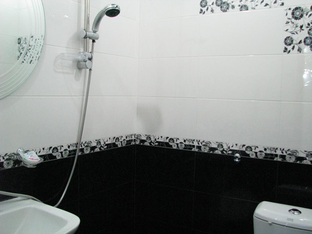 Princ Plaza Hotel Erévan Chambre photo