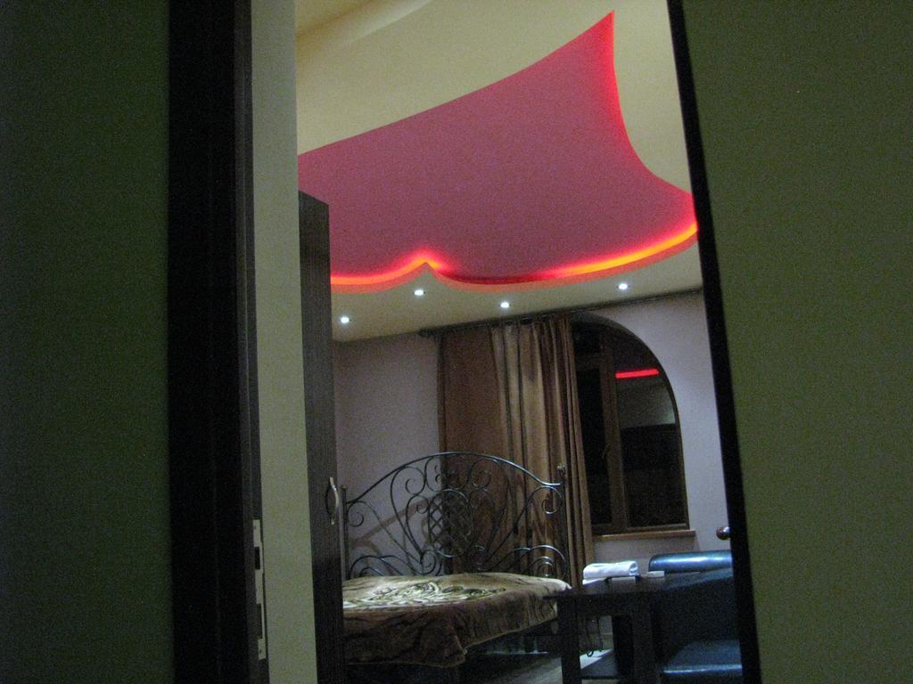 Princ Plaza Hotel Erévan Chambre photo