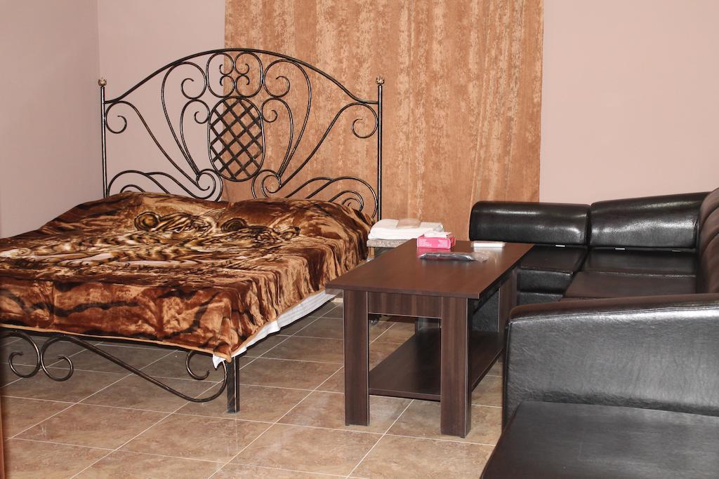 Princ Plaza Hotel Erévan Chambre photo